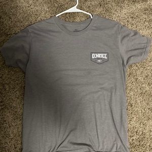Men’s size medium O’Neill light grey graphic tee never worn